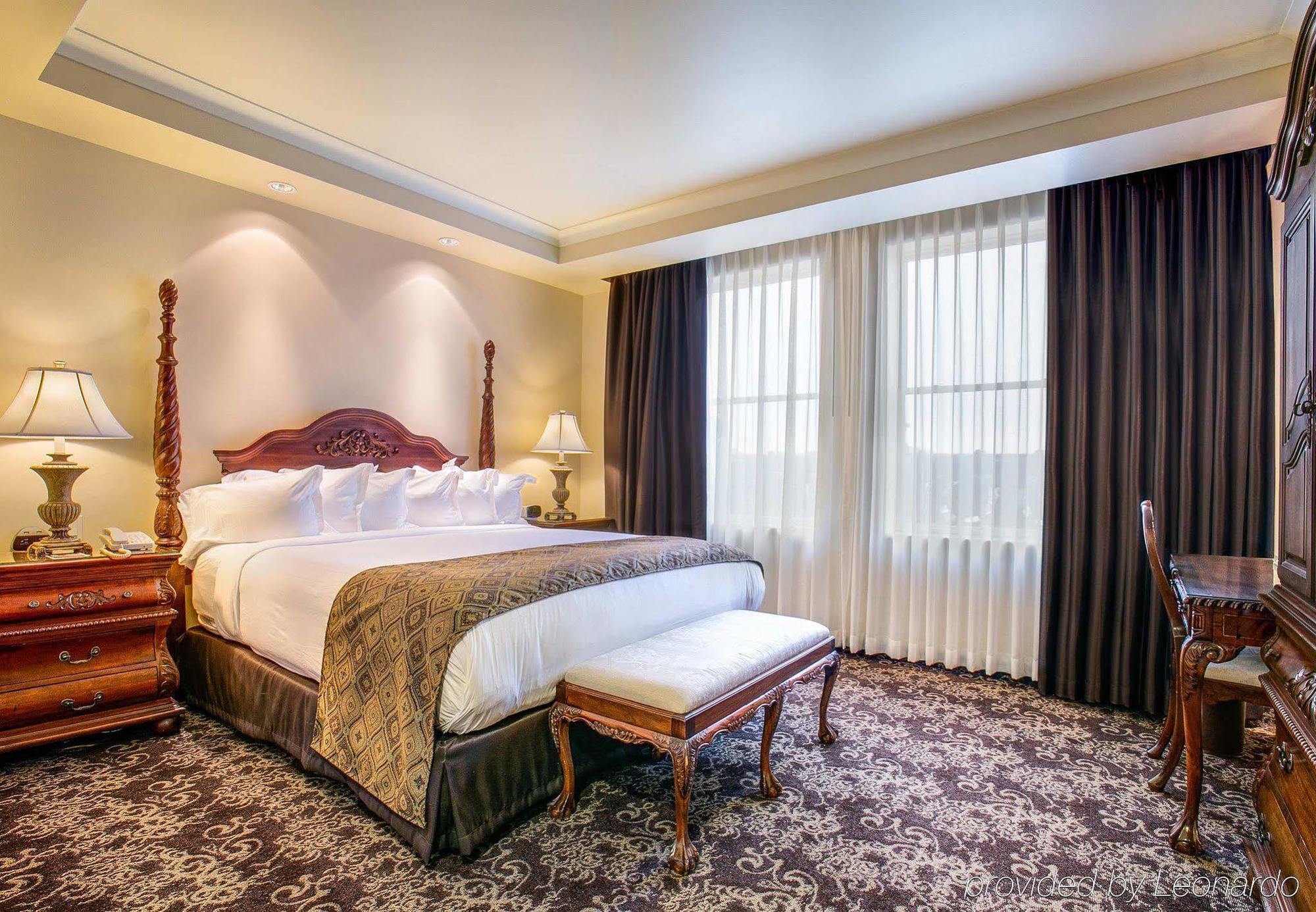 Hotel The Davenport Tower, Autograph Collection